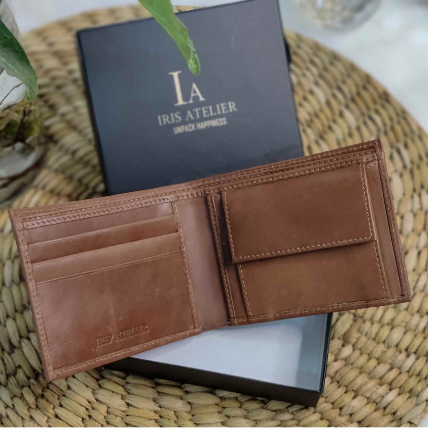 Personalized Classic Bi Fold Wallet - Iris Atelier India