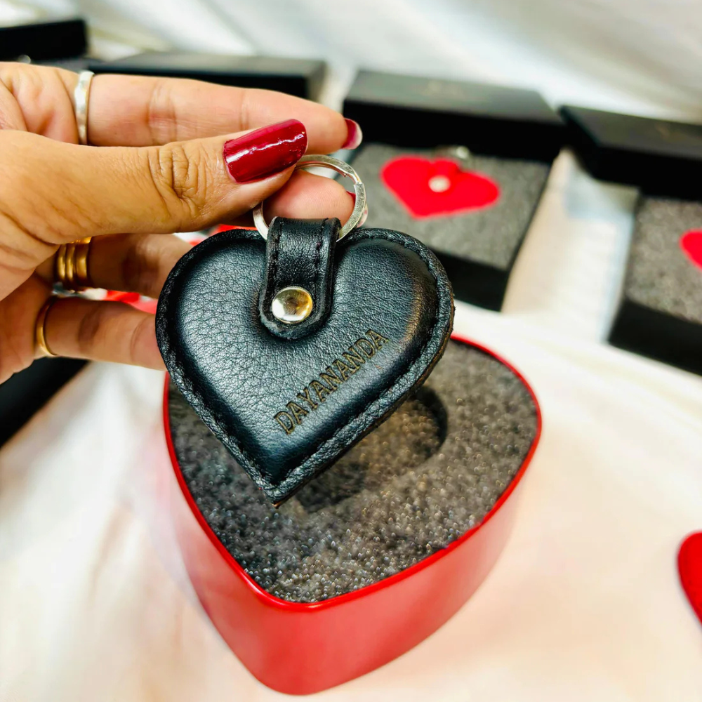 Personalised key Ring in Genuine Leather - Iris Atelier India