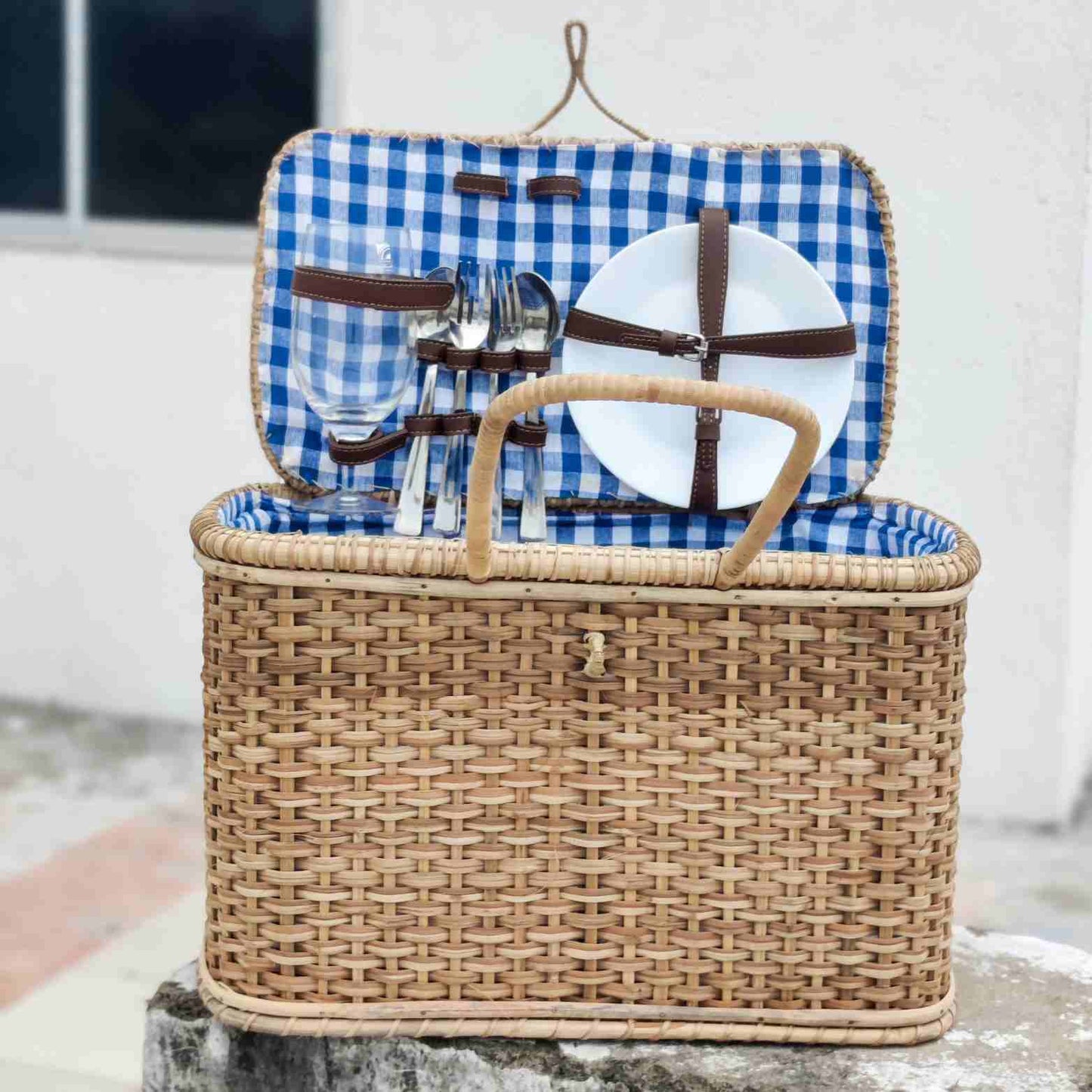 Welle Picnic Basket - Iris Atelier India