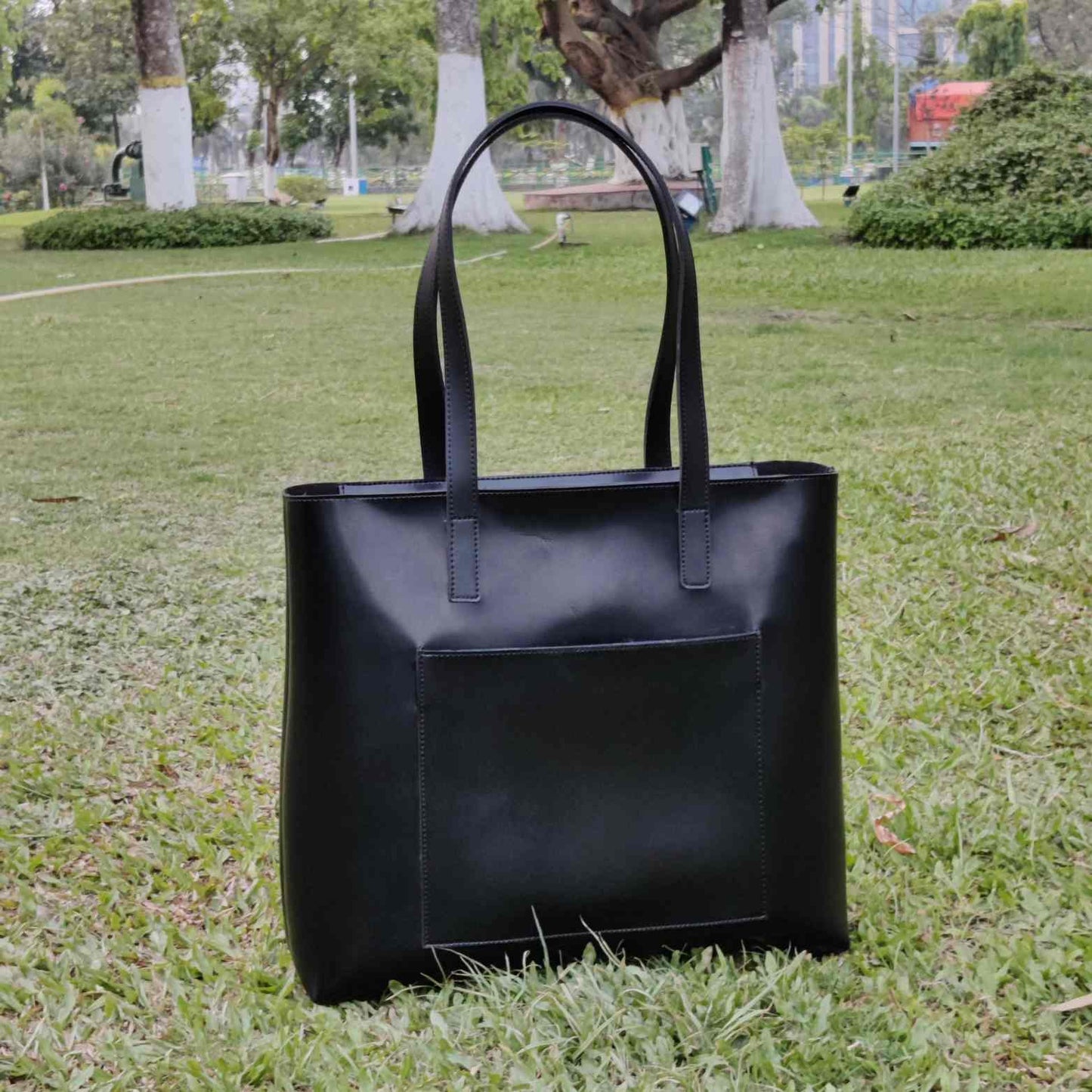 Classic Pocket Shopper - Iris Atelier India